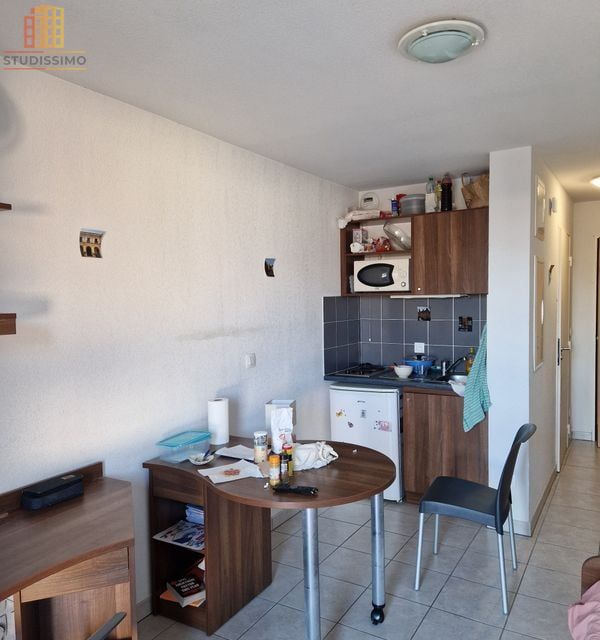 Studio 17m² Grenoble Caserne de Bonne - Résidence étudiante, dernier étage - Photo 8