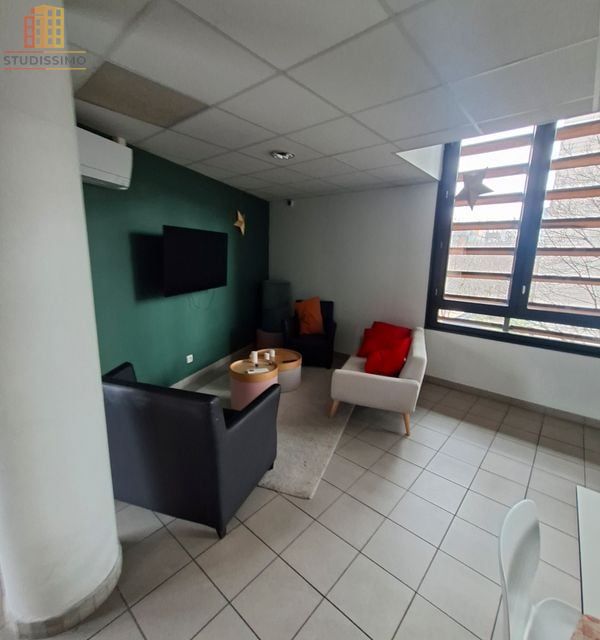 Studio 17m² Grenoble Caserne de Bonne - Résidence étudiante, dernier étage - Photo 5