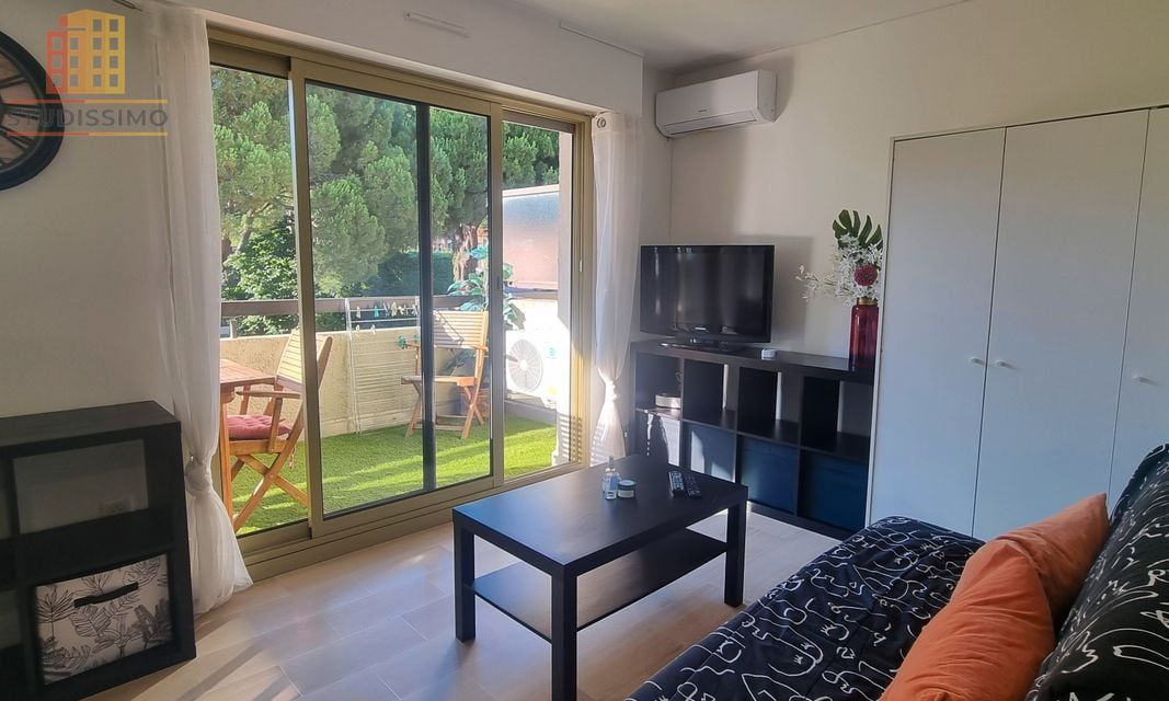 Appartement 27m² Fréjus - Proche mer, parking privatif - Photo 1