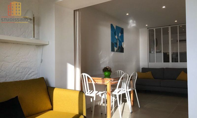 Studio 30m² Six-Fours-les-Plages Le Brusc - Rénové, face à la mer - Photo 7