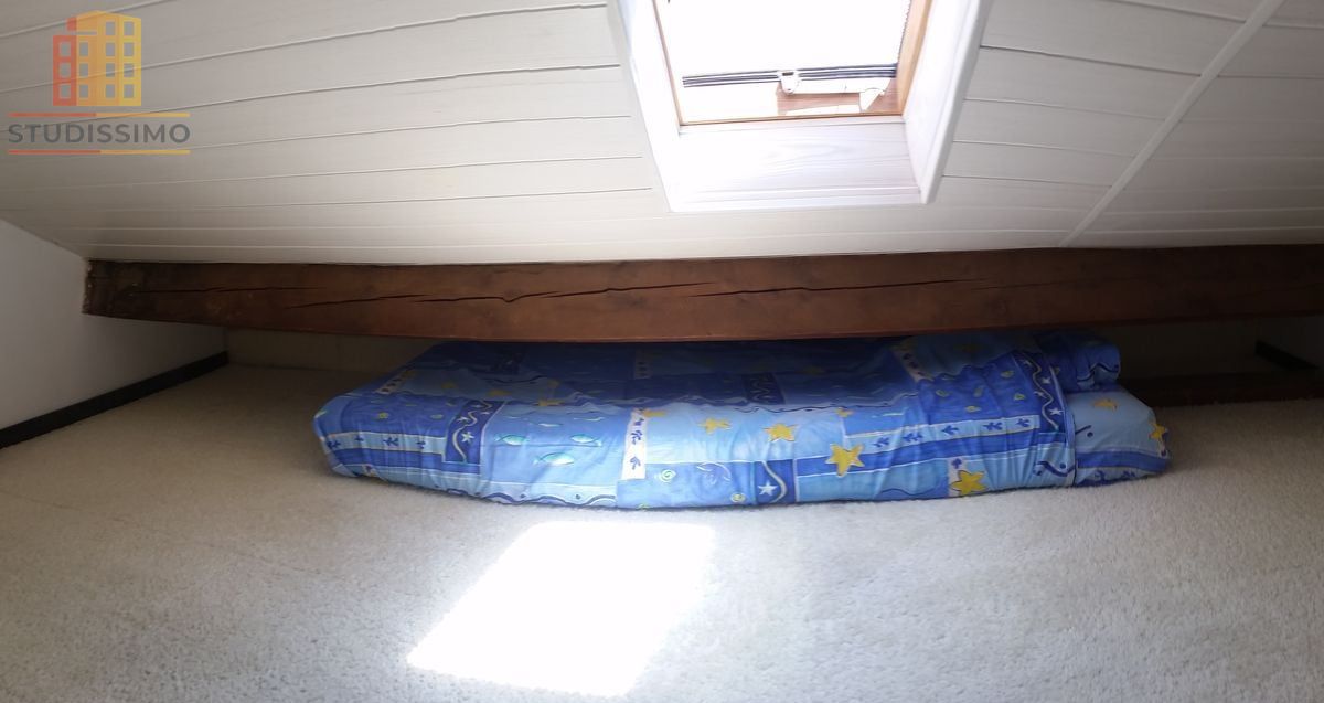 T1 24m² Toulon Mourillon - Sous pente, dernier étage - Photo 1