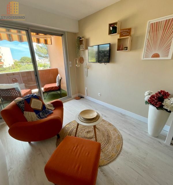 Studio 16m² Bormes-les-Mimosas La Favière - rénové, pieds dans l'eau - Photo 2