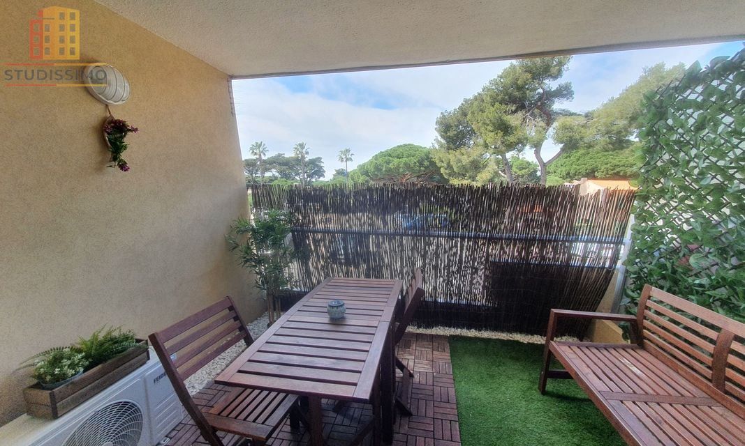 Studio meublé 24m² Hyères Port - Terrasse - Photo 3