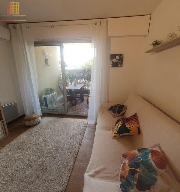 Studio meublé 24m² Hyères Port - Terrasse - Photo 5