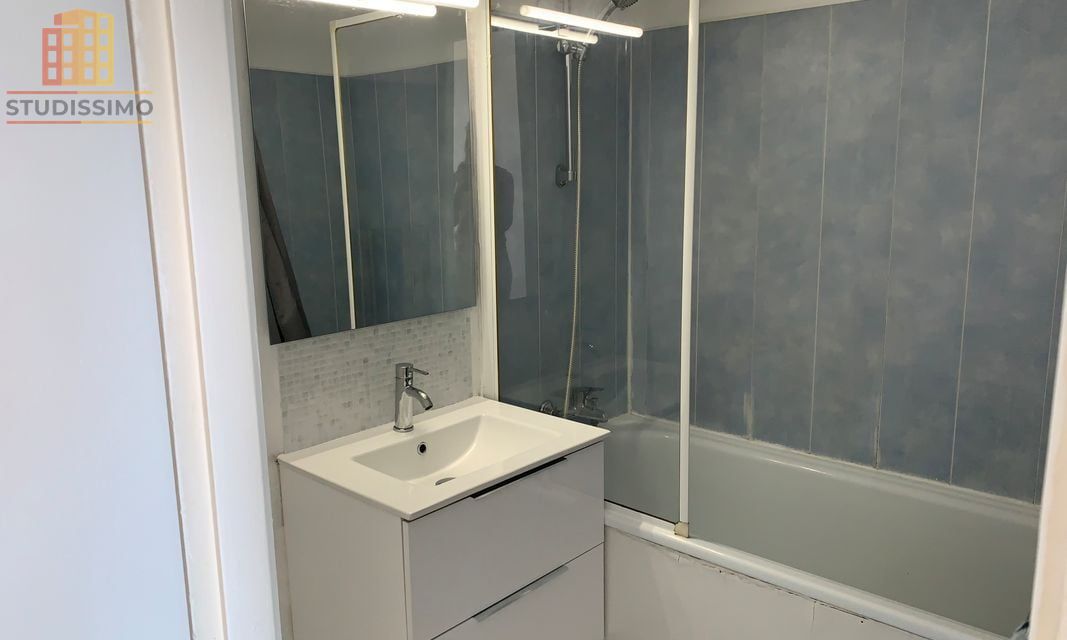 T1 26m² Biarritz - Petite terrasse, vue sur les toits - Photo 2